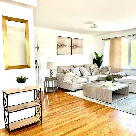 Stylish Evergreen Apartment By Newark Airport ภายนอก รูปภาพ