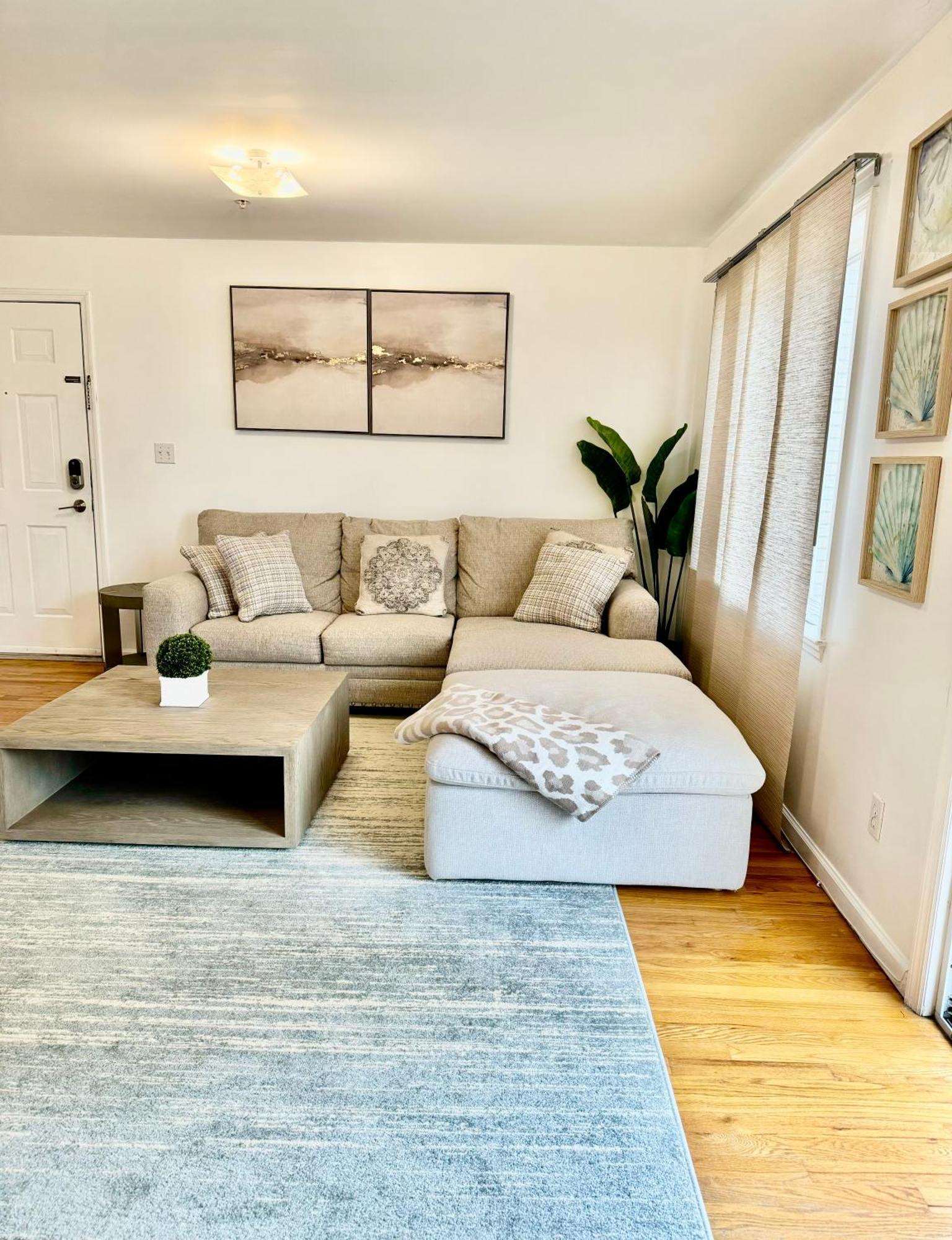 Stylish Evergreen Apartment By Newark Airport ภายนอก รูปภาพ