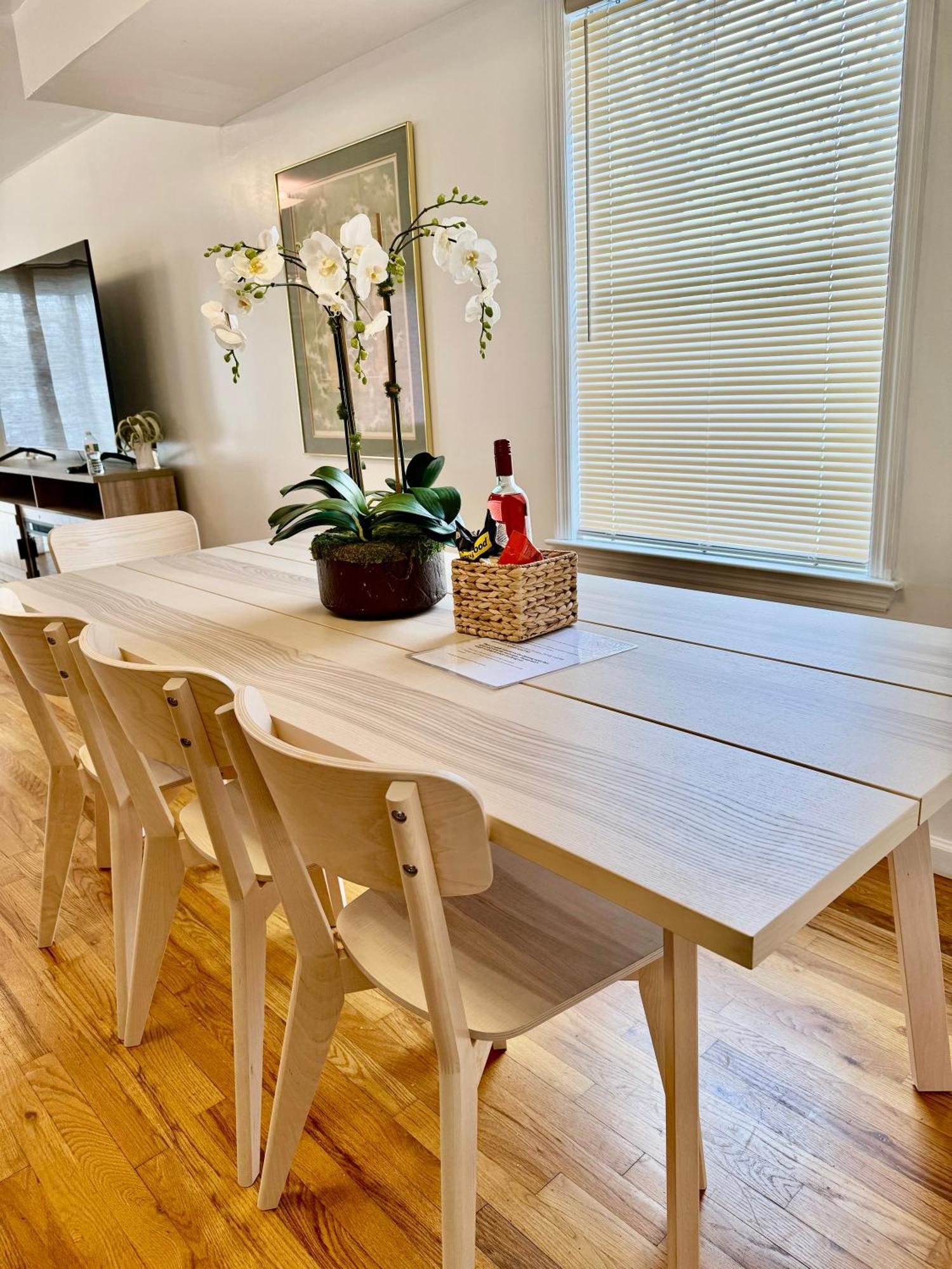 Stylish Evergreen Apartment By Newark Airport ภายนอก รูปภาพ