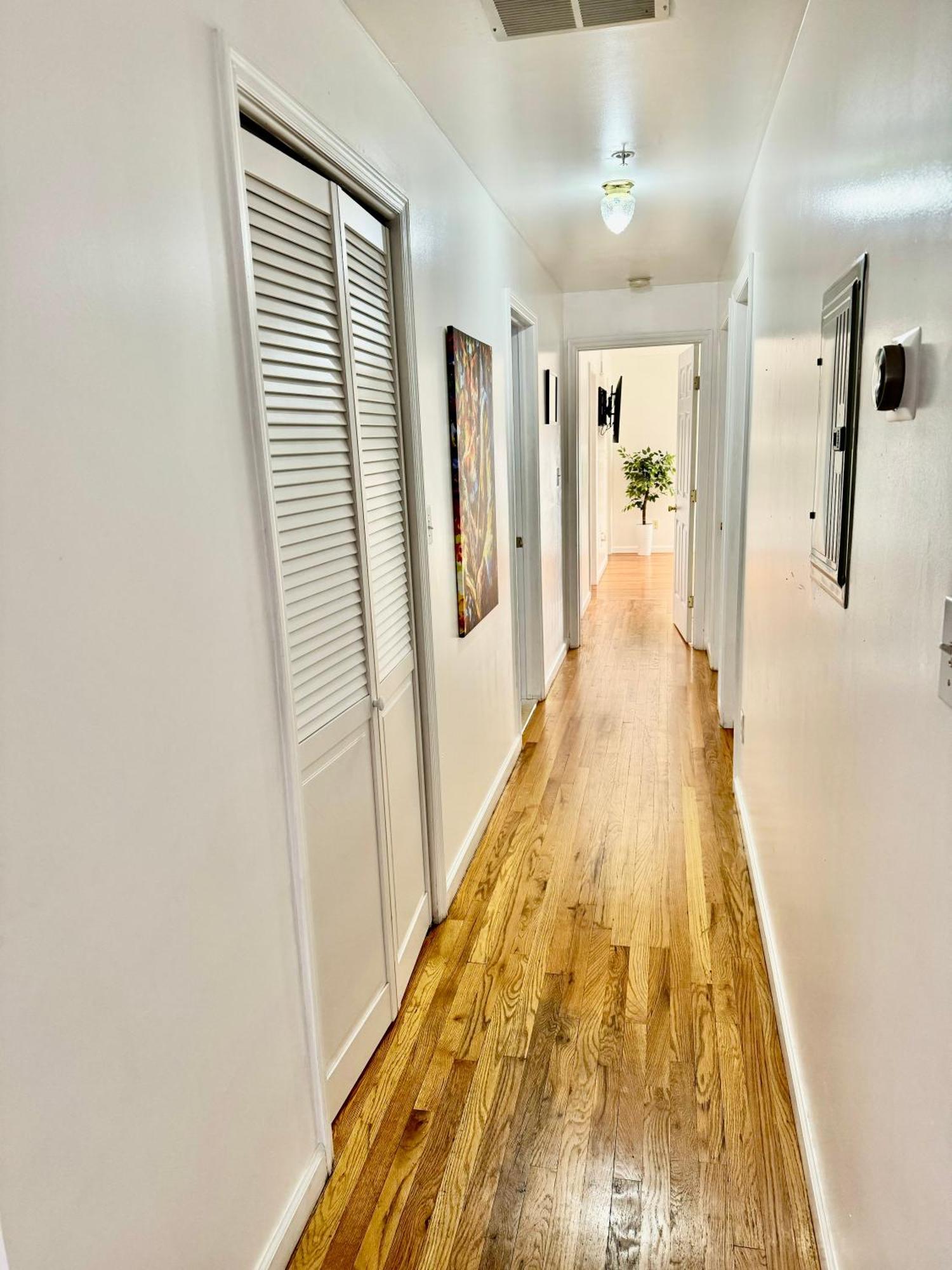 Stylish Evergreen Apartment By Newark Airport ภายนอก รูปภาพ