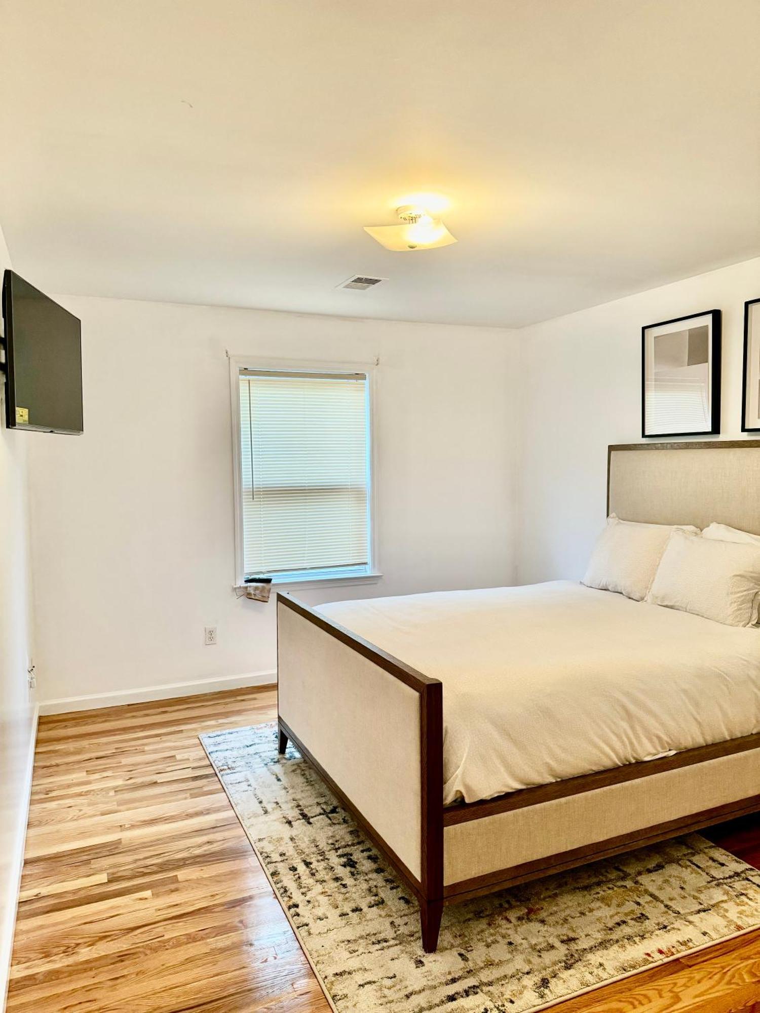 Stylish Evergreen Apartment By Newark Airport ภายนอก รูปภาพ