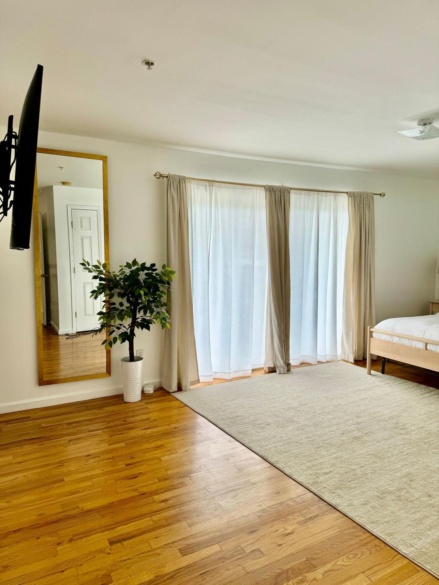 Stylish Evergreen Apartment By Newark Airport ภายนอก รูปภาพ